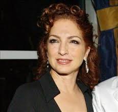Image Gloria Estefan…The Spy? Picture