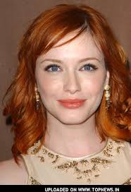Christina Hendricks at 10th - via Daymix