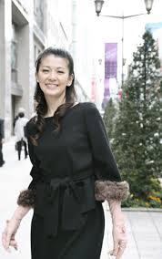 南野 陽子さん