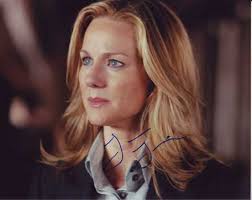 Laura Linney Picture 2