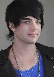 adam lambert - via Daymix