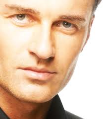 Photo Gallery: Unofficial <b>Julian McMahon</b>