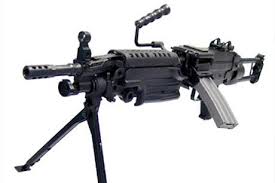 Machine guns OK for security - via Daymix