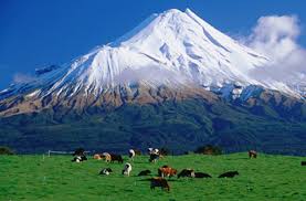 This dormant volcano is - via Daymix