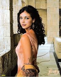 Morena Baccarin - via Daymix