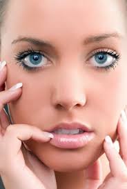 celebrity make-up - via Daymix