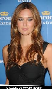 Bar Refaeli at Corona Beach - via Daymix