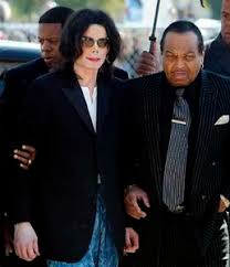 father Joseph Jackson(R) - via Daymix