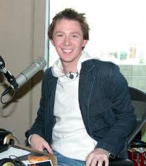 Image <b>Clay Aiken</b> Continues Concert Picture
