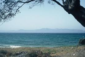 of shore near Artemisium - via Daymix