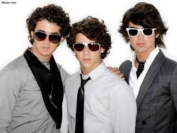 Jonas.jpg. Oh, please. - via Daymix