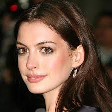 Image <b>Anne Hathaway's</b> dark, full Picture