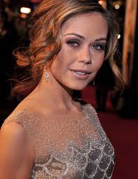 Image More about: <b>Alexis Dziena</b> Picture