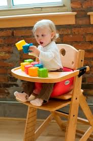 Keekaroo Wooden High Chair - via Daymix