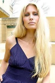 Kirsty Hume Picture 4