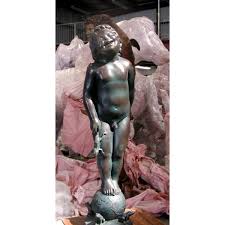 a Frog peeing, Fountain '