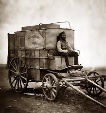 Photography Wagon - via Daymix