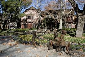He moved out of Neverland in - via Daymix