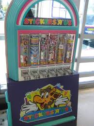 in Toys-R-Us. - via Daymix