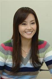 http://sankei.jp.msn.com/photos/entertainments/music/080224/msc0802241248004-p1.jpg