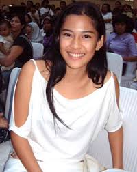   Dian Sastro  