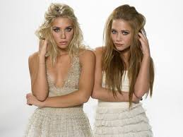 mary-kate-and-ashley-olsen.jpg - via Daymix