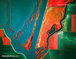 color aerial - via Daymix