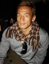 Hidetoshi Nakata Image Hidetoshi Nakata « Homens Modernos Picture 0
