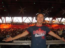 DJ Tiesto – Club Life 086