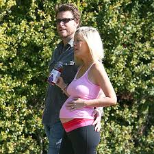 Dean McDermott Image tori spelling.jpg Picture 7