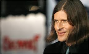 Crispin Glover Image 11968684 8470.jpg Picture 6