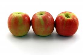one apple. - via Daymix