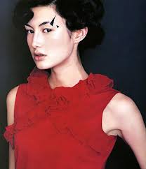 美、越混血Maggie Q