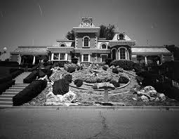 Neverland Ranch - via Daymix