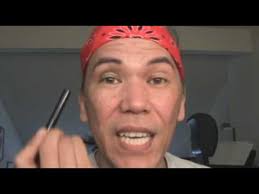 APPLYING Faux Lashes