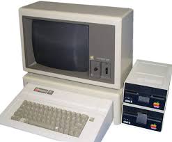 Apple II, an early personal - via Daymix