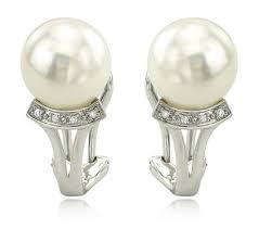 Pearl French Clip Earrings - via Daymix