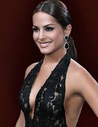 Danna Garcia Picture 4