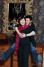 李小婉林申：母子也是情人