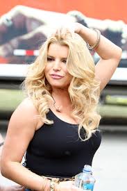Jessica Simpson's Grand Rapids - via Daymix
