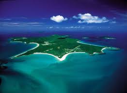 Great Keppel Island is - via Daymix