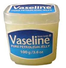 Vaseline Mineral Oil | Green - via Daymix