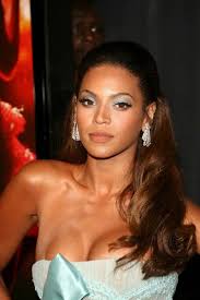 What is up with Beyonce's boob
