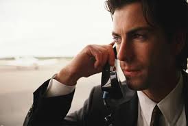 businessman phone - via Daymix