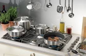 This Miele gas cooktop has 6