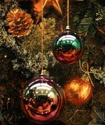 Christmas Eve Buffet Dinner at - via Daymix