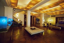 New York City hotel while - via Daymix