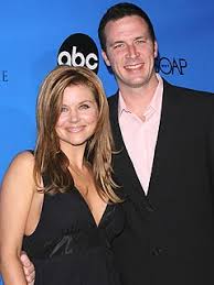 Image <b>Tiffani Thiessen</b> Is Expecting Picture