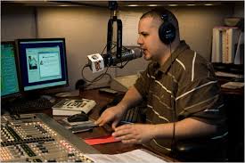      a D J for La  Kalle   105 9  FM   