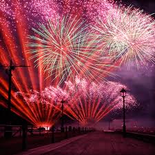 international fireworks - via Daymix